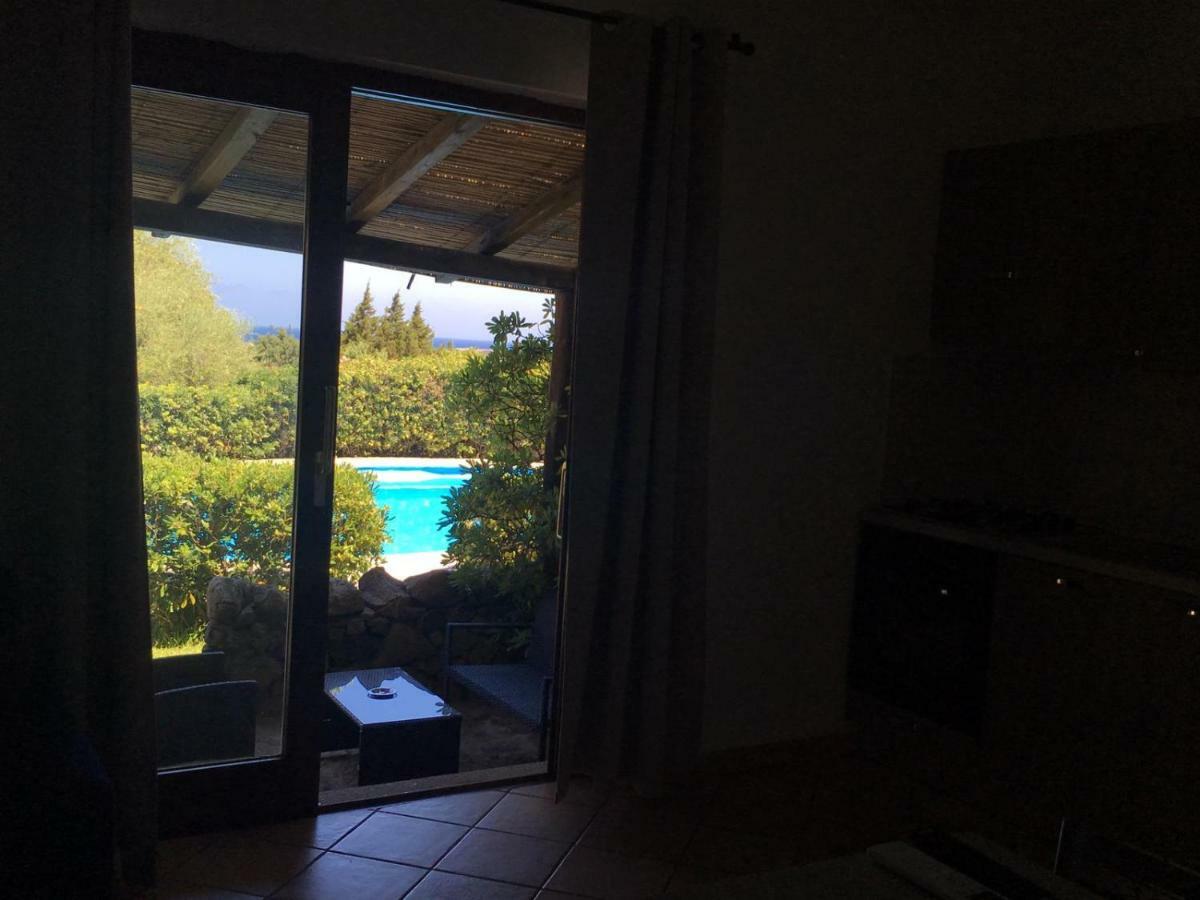 Domus Liscia Di Vacca Aparthotel Exteriör bild